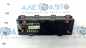 Функциональный узел климат-контроля для Toyota Sienna 21-23, имеет некоторые царапины.