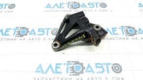 Кронштейн двигателя правый Toyota Sienna 21-26