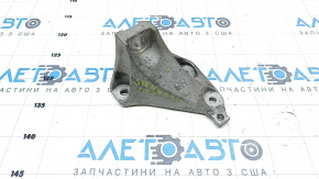 Кронштейн передньої подушки двигуна Toyota Sienna 21-26