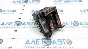 Блок запобіжників підкапотний Toyota Sienna 21-26