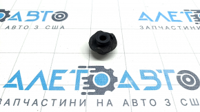 Опора радіатора охолодження верхня права Toyota Sienna 21-26 гума