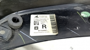 Фонарь правый Chevrolet Volt 16- царапины, скол