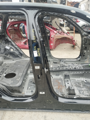 Стійка кузова центральна права BMW X5 G05 19-26 на кузові, тички