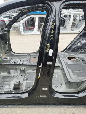 Стійка кузова центральна ліва BMW X5 G05 19-26 на кузові, тички