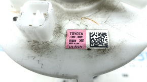 Топливный насос бензонасос Toyota Sienna 21-26