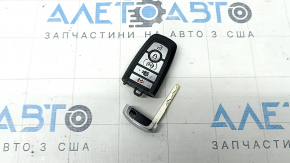 Оригинальный ключ Ford Fusion с логотипом на оборотной стороне