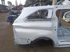Чверть крило ззаду права Toyota Sienna 21-26 на кузові, біла