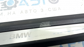Накладка порога внешняя передняя правая BMW X1 F48 16-22 черная с хром молдингом X-line, Sport-line, потертости