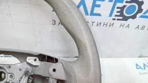 Сторонний ракурс руля Toyota Sienna 2010-2020, отмечены места крепления.