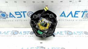 Вид на надпись AIRBAG на подушке безопасности руля BMW X1 F48 2016-2022, состояние поверхности.