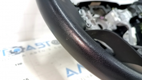 Вид спереди на рулевое колесо Toyota Avalon 2013-2018, без электроники.