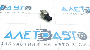 Датчик давления топлива Audi Q5 80A 18-24 3.0T на топливной рейке