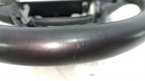 Руль голый Jeep Cherokee KL 14-21 кожа черная, без подогрева, с нижней накладкой, царапины, тычки