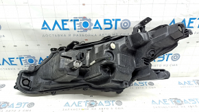 Фара передняя правая Toyota Camry v70 18-20 галоген + LED, контакт с водой