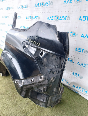 Повреждения на кузове Ford Escape 2013-2019, вид на четвёртую деталь слева, показаны небольшие вмятины.