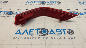 Катафот отражатель заднего бампера правый Nissan Rogue 17-20