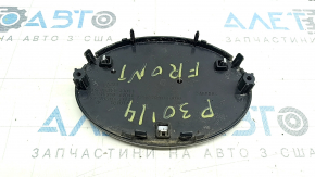 Эмблема решетки радиатора grill Toyota Prius 30 10-15 царапины, тычки, песок