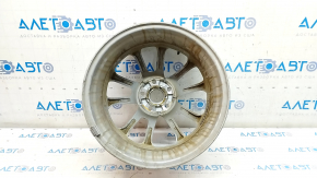 Крупный план диска колесного R17 для Ford Fusion 2013-2020, вид с другой стороны