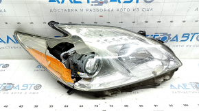 Фара передня права Toyota Prius 30 13-15 рест, галоген, розбите скло