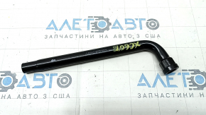 Ключ балонний гайковий Volvo XC60 18-26