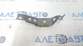 Датчик подушки безопасности задний левый Toyota Camry v30 2.4