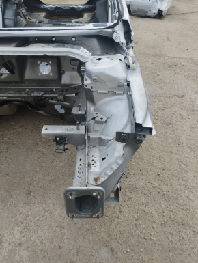 Четверть передняя левая для Ford Fusion mk5 2013-2020, гладкая поверхность без видимых повреждений.