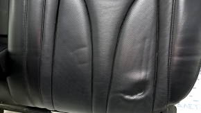 Деталь заднего сидения Lincoln MKC с небольшими повреждениями на верхней части.