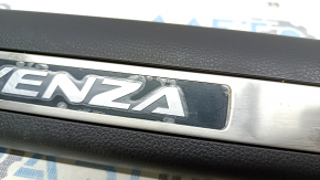 Общий вид накладки порога передней левой для Toyota Venza 2021–2024.