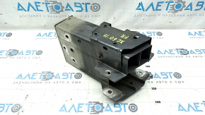 Клык лонжерона передний правый Volvo XC60 18-26 T5, T6, B5, B6