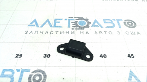 Відбійник дверей багажника правий Mitsubishi Outlander 14-22