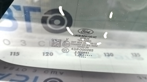 Фотография куска стекла. Дефекты на форточке Ford Explorer 20-25.