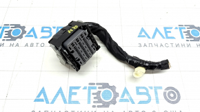 Фишка на блок ECU компьютер двигателя Ford Explorer 20-24 3.0T правая