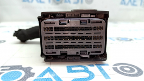 Фишка на блок ECU компьютер двигателя Ford Explorer 20-24 3.0T центральная