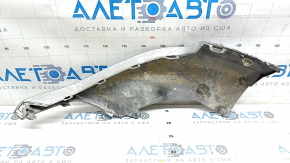 Губа переднего бампера правая Audi Q7 16-19 серебро, песок