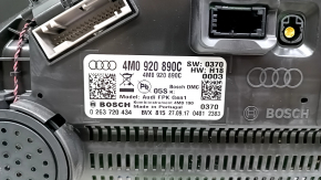 Общий вид задней части щитка приборов Audi Q7, показан в развернутом виде с маркировкой.