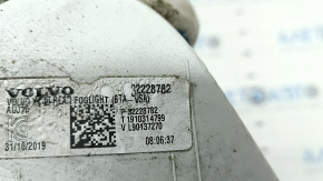 Фонарь заднего бампера левый Volvo XC40 19-26 потерт