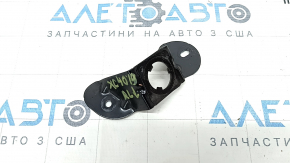 Кронштейн відбійника дверцят багажника нижній лівий Volvo XC40 19-26 на кузові