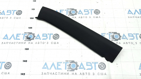 Накладка передньої стійки середня права Volvo XC40 19-26 чорна