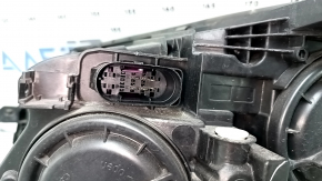Фара передняя правая Mercedes C-class W205 15-18 галоген, с уплотнителем