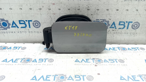 Лючок бензобака с замком для BMW X3 G01 2018–2023, вид сзади.