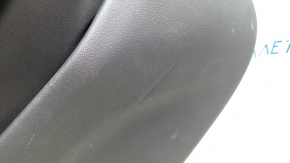 Обшивка дверей картка задня ліва BMW X5 G05 19-23 шкіра schwarz/ELFENBEINWEISS без шторки, вставка під дерево Fineline Stripe, підлокітник шкіра бежева, з ручкою та накладками, прим'ята, тичка