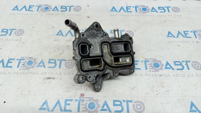 Фланець системи охолодження Mercedes C-class W205 300 15-18 на охолоджувач ДВЗ