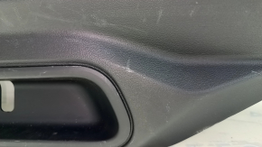 Деталь обшивки задней двери для BMW X5 G05 2019-2026, вид с близкого ракурса