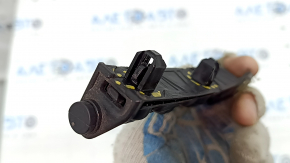 Крепление заднего бампера правое внутреннее Audi A6 C7 12-15 с пальцем, надлом креп