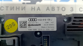 Крупный план разъёма на климат-контроле Audi A6, все части в норме на четвёртом фото.