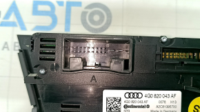 Крупный план разъемов климат-контроля для Audi A6 C7 2012 - 2018.