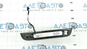 Накладка порога внешняя задняя левая Audi A6 C7 12-18 черная, с хромом, с подсветкой, вмятина, коррозия