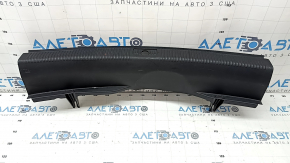 Накладка проема багажника Audi A6 C7 12-18 черная, царапины, надломаны крепления