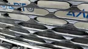 Решетка радиатора grill Ford Escape MK4 20-22 сетка, черный глянец, хром обрамление, песок