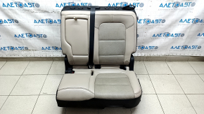 Задний ряд сидений 2 ряд левый Ford Escape MK4 20-22 без airbag, кожа, бежевая с черным, перфорация, с подлокотником и ремнем, царапины, трещина накладки, под чистку
